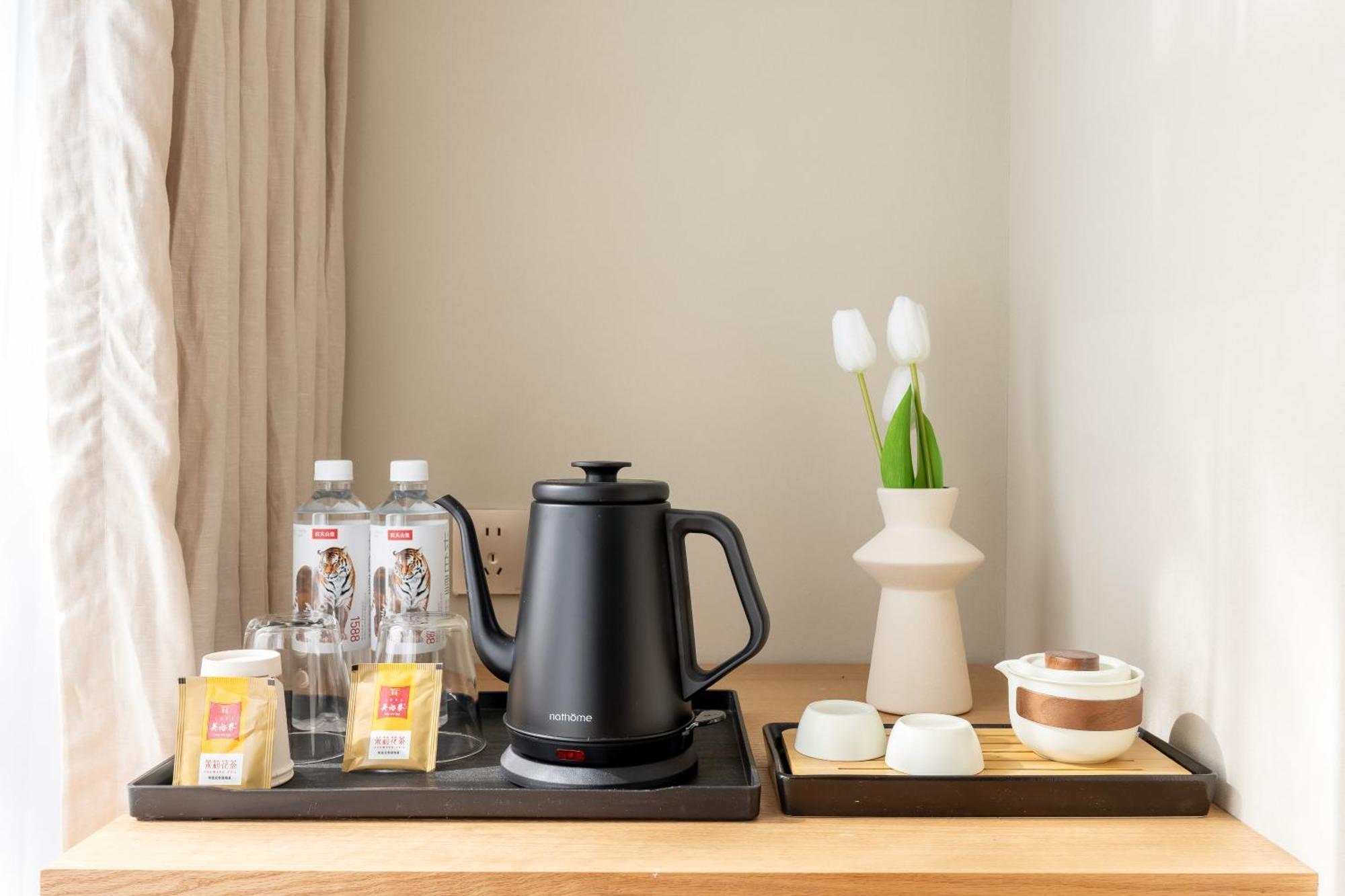 Beijing Tangfu Nanluoguxiang Wang Fu Jing Forbidden City Snack Street Hotel,1 Stop Walking To Airport Express,3 Stop To Tiananmen&Free Laundry Dry Service &Professional Free Tour Ticket Service With English Speaking Staff Buitenkant foto
