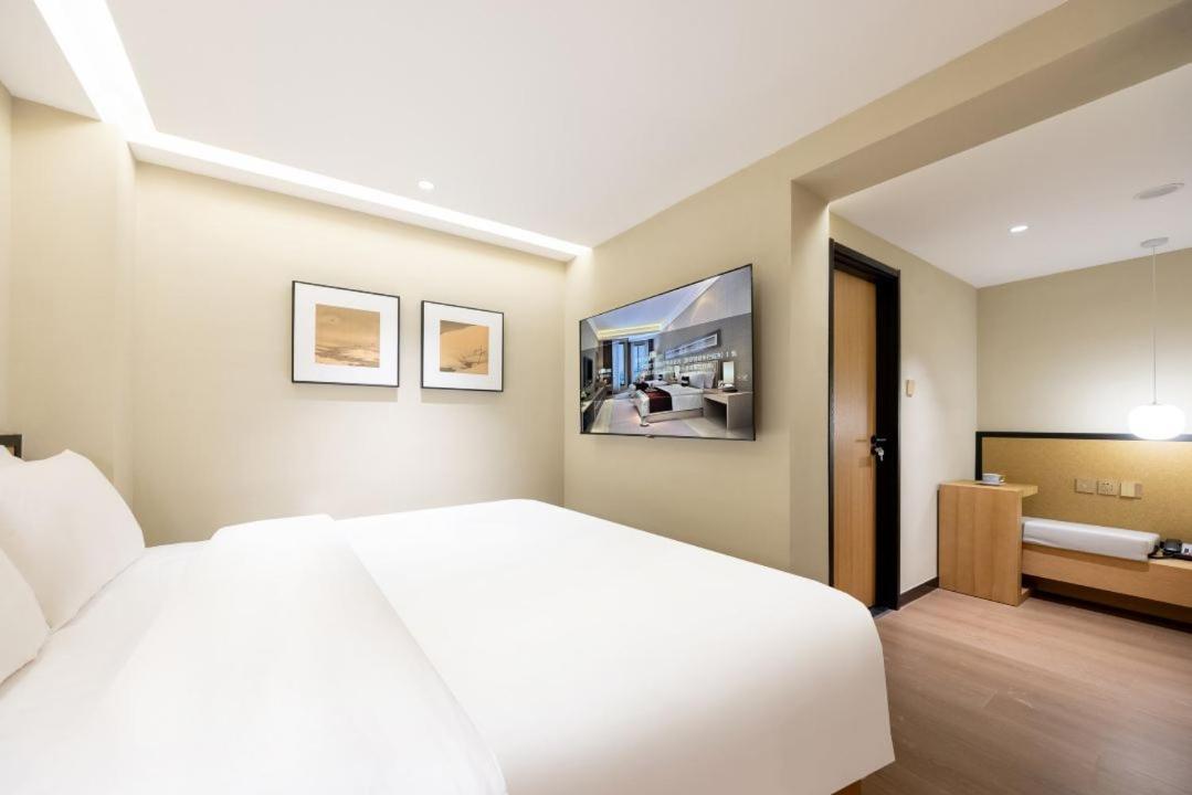 Beijing Tangfu Nanluoguxiang Wang Fu Jing Forbidden City Snack Street Hotel,1 Stop Walking To Airport Express,3 Stop To Tiananmen&Free Laundry Dry Service &Professional Free Tour Ticket Service With English Speaking Staff Buitenkant foto