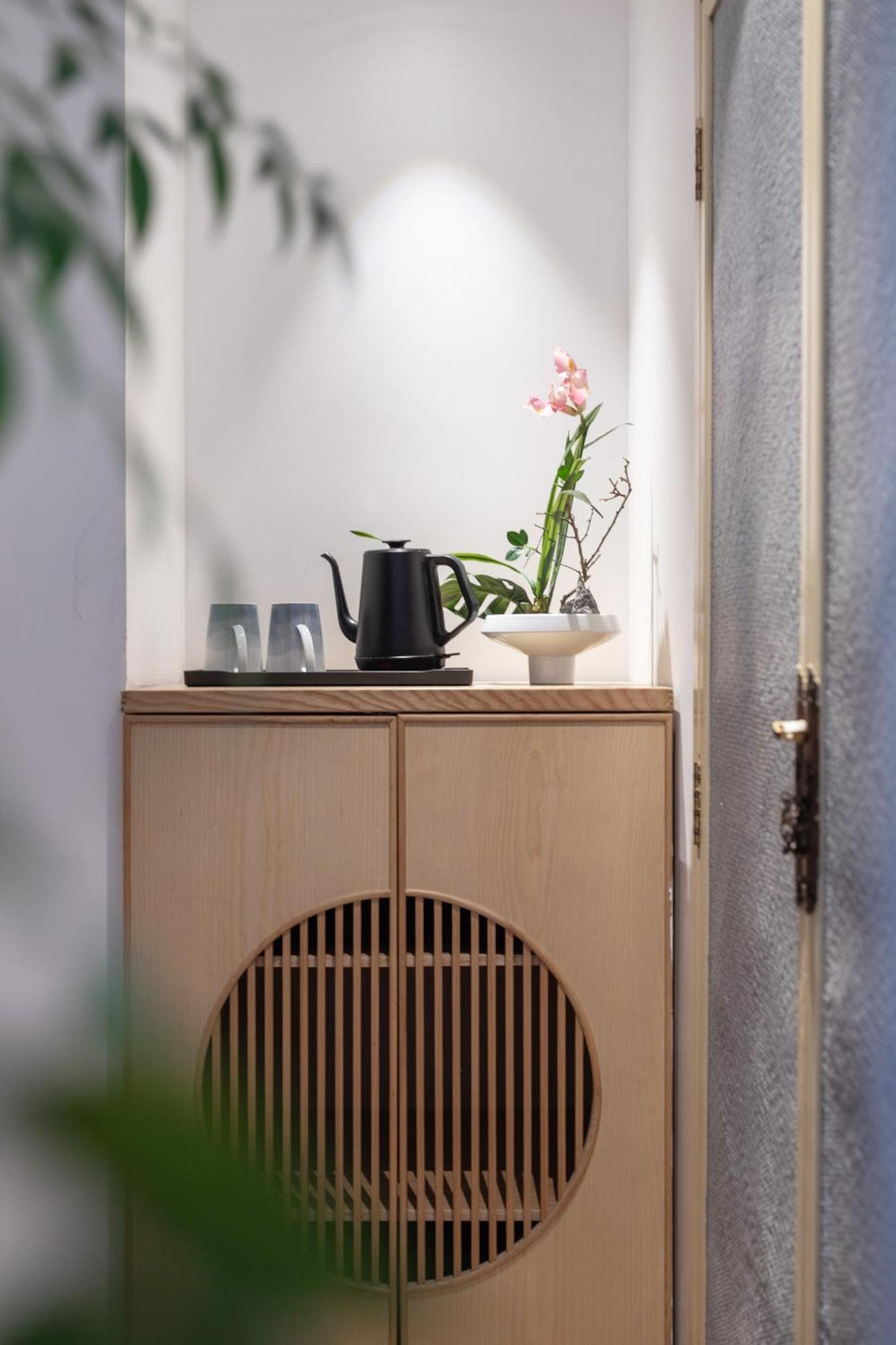 Beijing Tangfu Nanluoguxiang Wang Fu Jing Forbidden City Snack Street Hotel,1 Stop Walking To Airport Express,3 Stop To Tiananmen&Free Laundry Dry Service &Professional Free Tour Ticket Service With English Speaking Staff Buitenkant foto