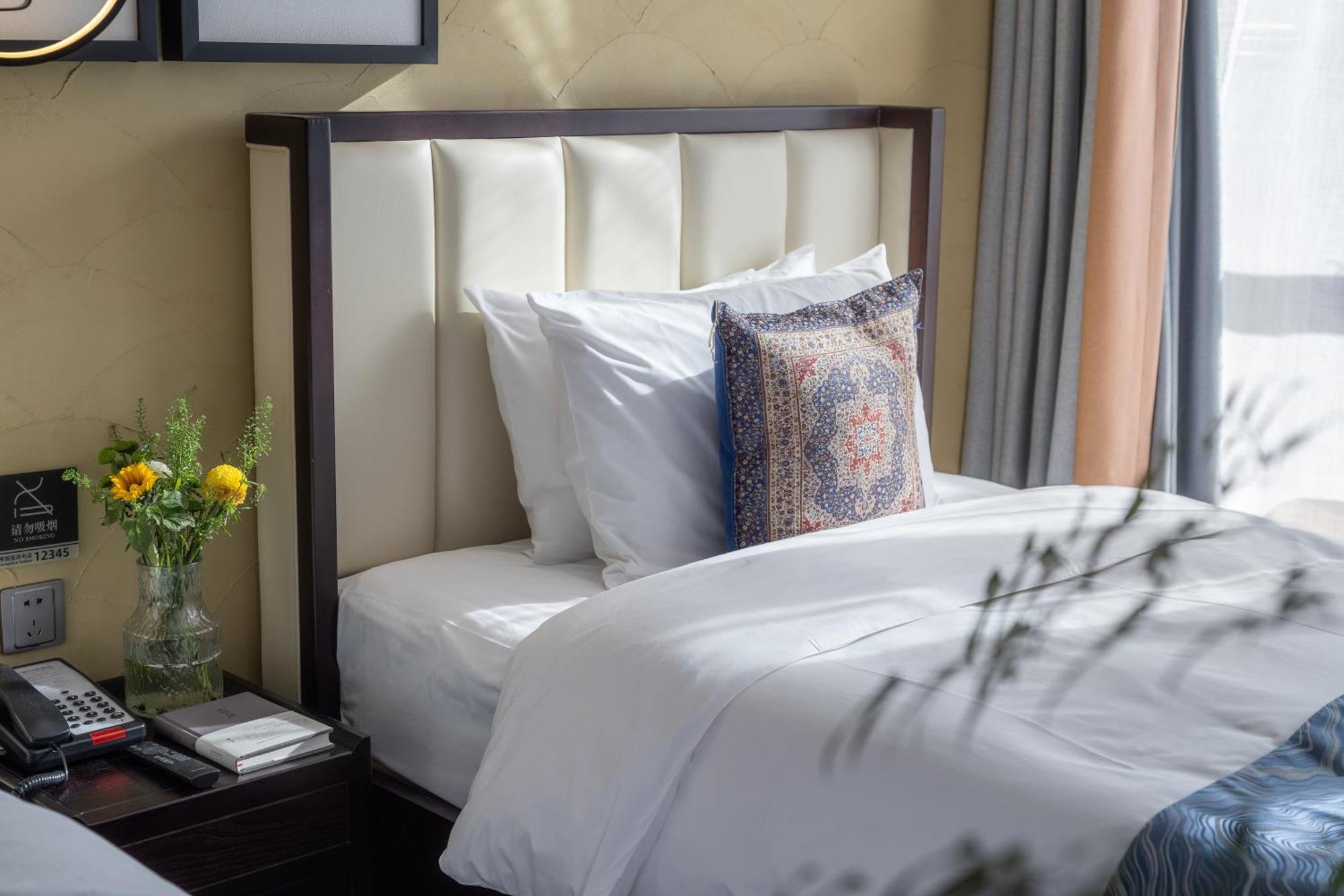 Beijing Tangfu Nanluoguxiang Wang Fu Jing Forbidden City Snack Street Hotel,1 Stop Walking To Airport Express,3 Stop To Tiananmen&Free Laundry Dry Service &Professional Free Tour Ticket Service With English Speaking Staff Buitenkant foto